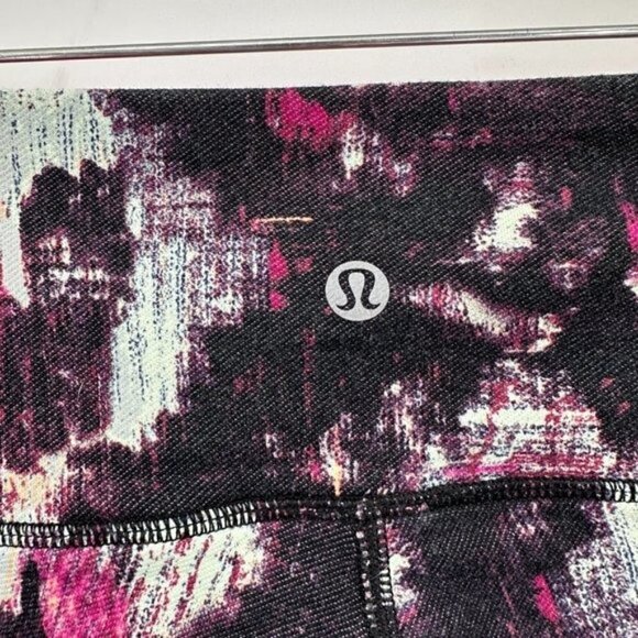 Lululemon Wunder Under Black Pink Kara Print Knit Yoga 22" Cropped 4 Leggings - Picture 3 of 7